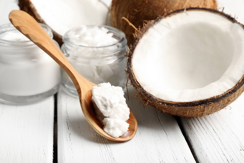 beneficiile cosmetice ale untului de cocos
